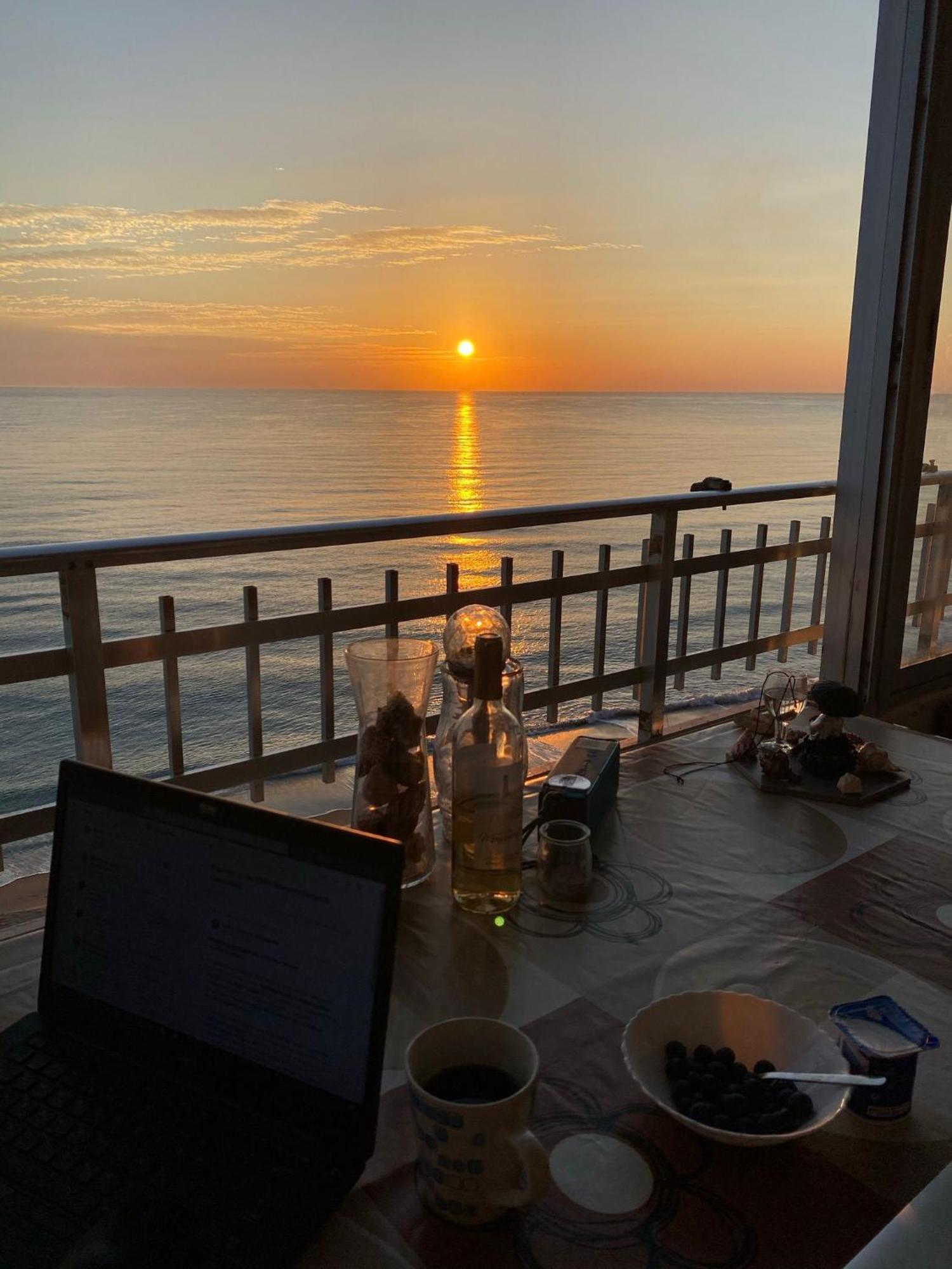 Sunset Room At Front Beach - Habitacion En La Playa Piso Privado タベルネス・デ・ラ・バルディグナ エクステリア 写真